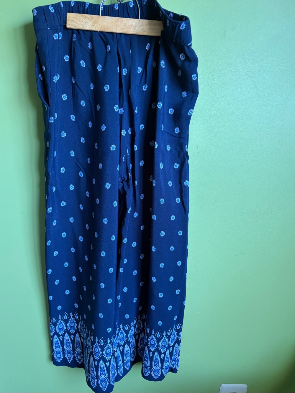 LOFT Navy Wide-Leg Printed cropped Palazzo Pants - Picture 3 of 6